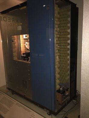 Das Massenspeichersystem IBM 3850 im Historischen Museum Frankfurt